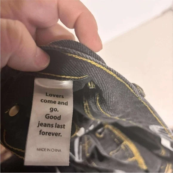 PACSUN High Rise Straight Leg
Cropped Raw Hem Butterfly
Black Jeans Size 27 - Picture 13 of 15